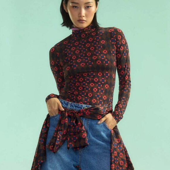 CYNTHIA ROWLEY BASE LAYER TURTLENECK - GEO BLUE/RED - Picture 4 of 4